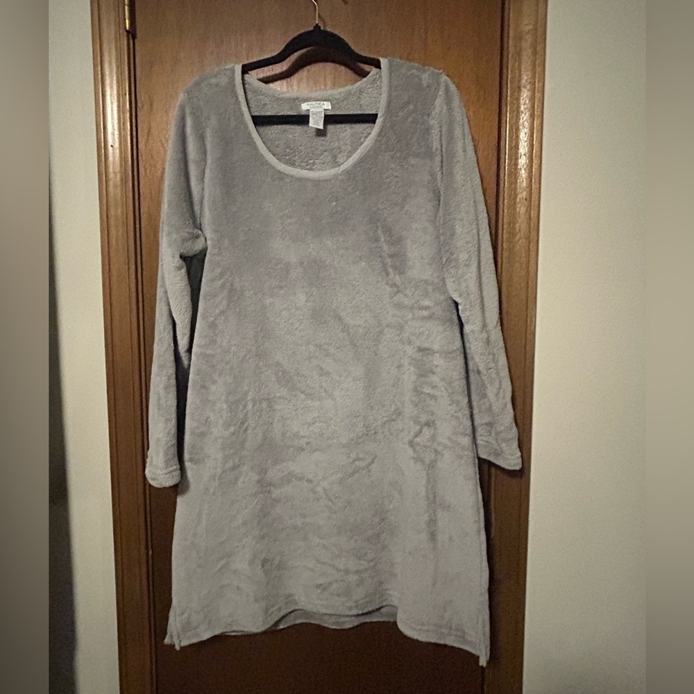 Nautica Soft Gray Long Sleeve Lounge dress size XL